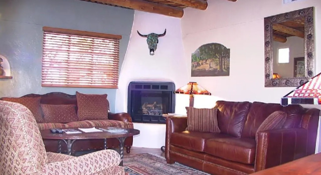 Четырёхместный люкс Deluxe с 2 комнатами Casas de Suenos Old Town Historic Inn, an Ascend Collection Hotel