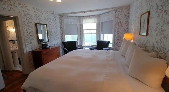Двухместный люкс с видом на море Asticou Inn