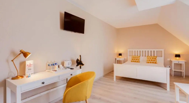 Трёхместный номер Standard La Maison Hôtel Mulhouse Centre