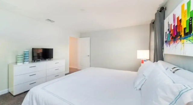 Rent a Luxury Townhome on Storey Lake Resort, Minutes From Disney, Orlando Townhome 1004, Varaa Hotelli Kissimmee Kissimmee
