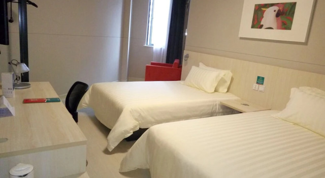 Jinjiang Inn Select Jinzhong Qixing Plaza, Prenota Hotel Jincheng Shanxi