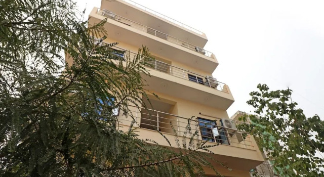 OYO 22917 Cgr Residency