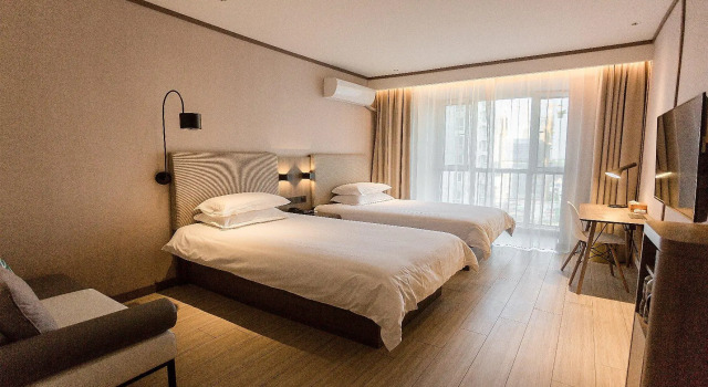 Hanting Hotel Tengzhou Longquan Road, Rezerwuj Hotel Hotele w Tengzhou z parkingiem, Parking