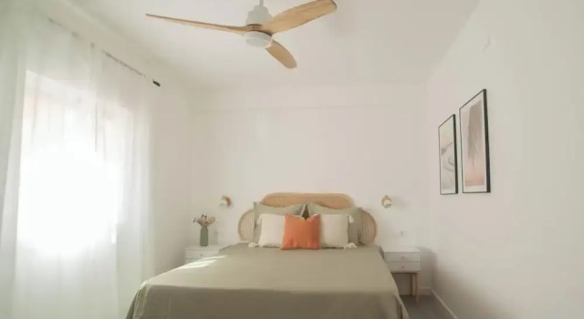 3 Bed Apt Sleep 6 - Pets, Balcony, Parking, Wifi