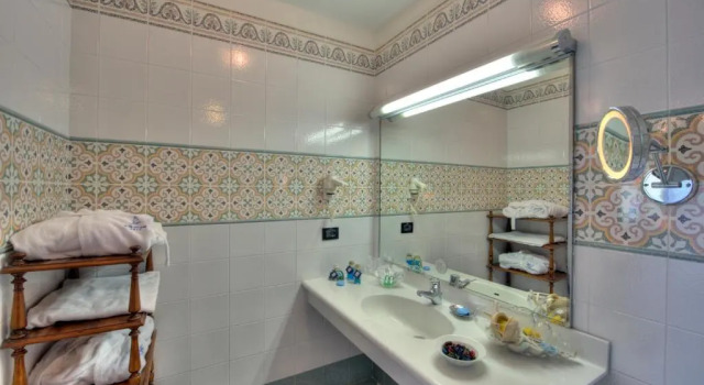 Двухместный номер Standard с видом на бассейн Hotel Miramare