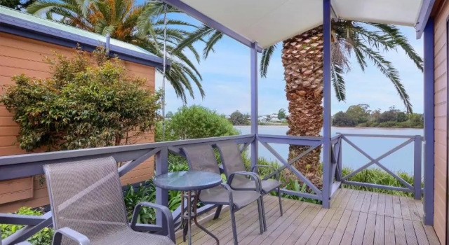 Вилла с 2 комнатами с видом на реку Moruya Holiday Park