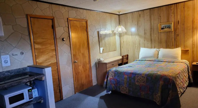 Двухместная студия Red Ranch Inn