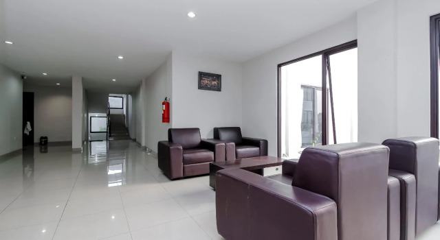 RedDoorz Plus @ TB Simatupang, Reserva ahora Hotel Cilandak Yakarta