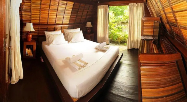 Good Heart Bungalow, Book Hotel Gili Meno 