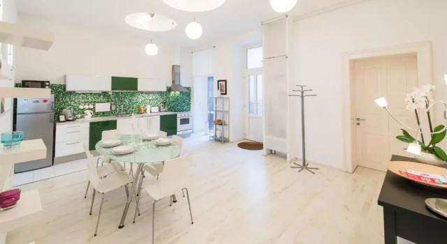 City Park - 2BR / Sleeps 4 / AC / Netflix! (MA18)