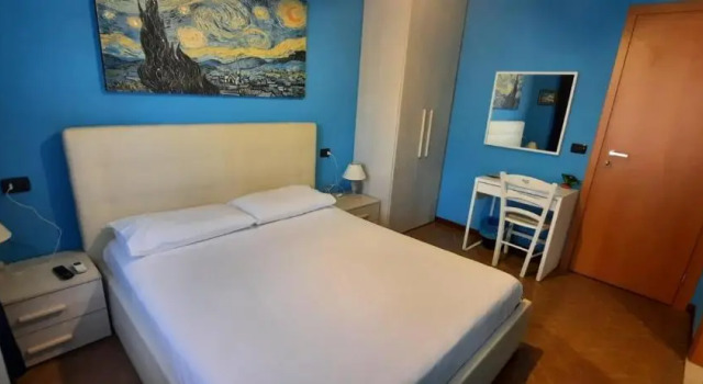 Da Laura, Book Hotel Lucca Tuscany