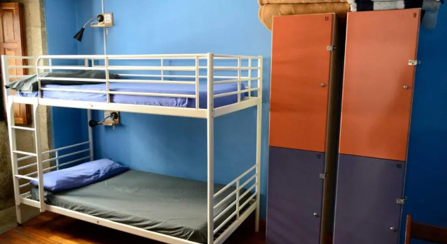 Кровать в общем номере Albergue O Fogar de Teodomiro