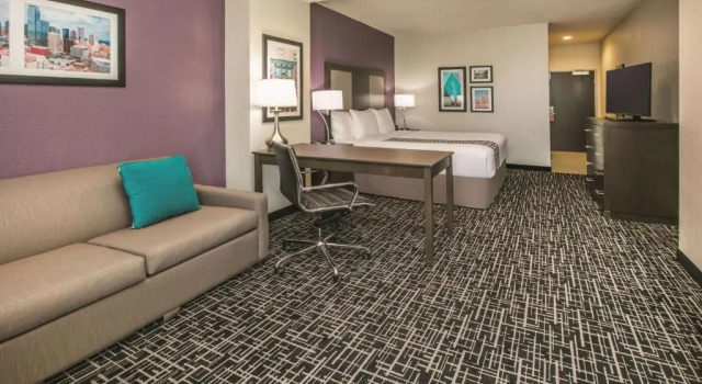 Двухместный номер Executive La Quinta Inn & Suites by Wyndham Dallas/Fairpark