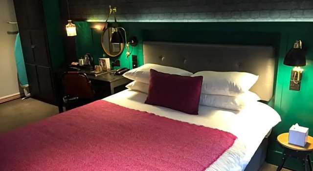 Номер Superior The Churchill Hotel