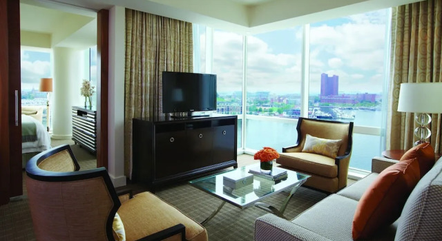 Двухместный люкс Harbour view Four Seasons Executive Four Seasons Baltimore