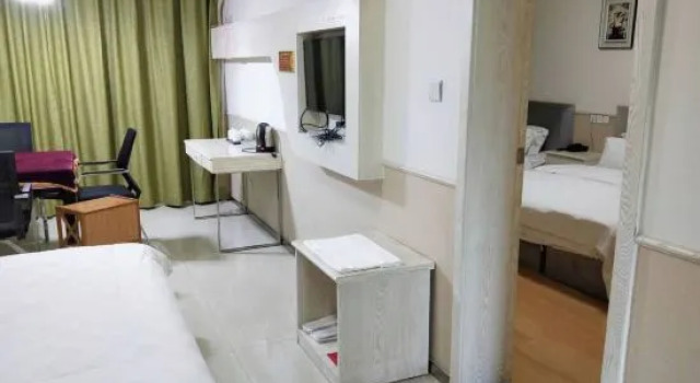 Люкс Deluxe Huayuan Fashion Hotel 338
