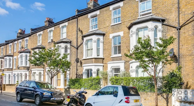 Gorgeous 1BR West London Gem, Забронировать Отель Лондон Большой Лондон, рядом с Лондонский парк аттракционов КидЗания