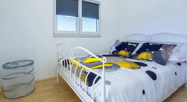 Amazing Home in Pisak with Hot Tub, WiFi & 4 Bedrooms, Rezerwuj Hotel Pisak Split Region