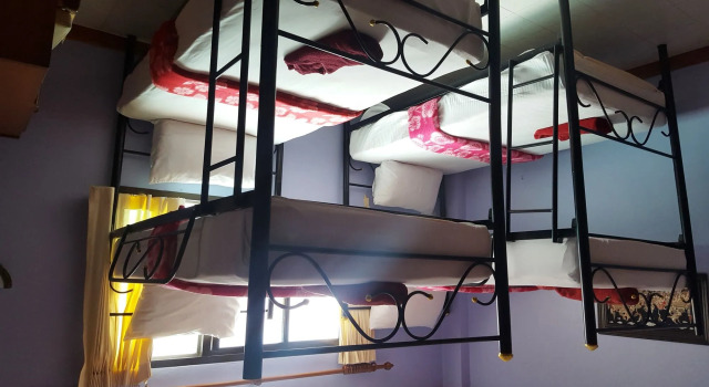 Coconut House Chaweng - Hostel