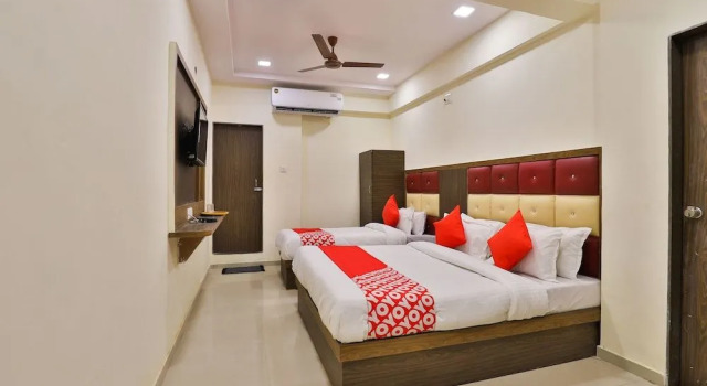 Oyo 23615 Sparsh Inn, Rezervovat Hotel Hotely v Gujarat s parkováním, Parkování