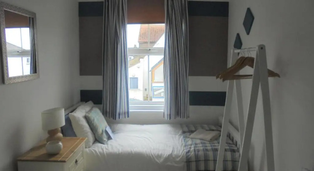 11B Beachside, Забронировать Отель Истборн 