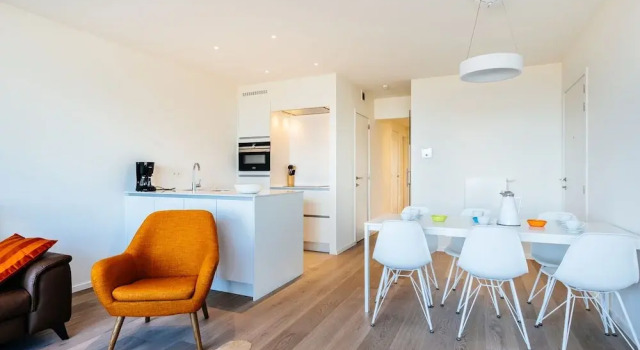 Apartment by the Beach, Rezerwuj Apartament Hotele w Bruksela z parkingiem, Parking