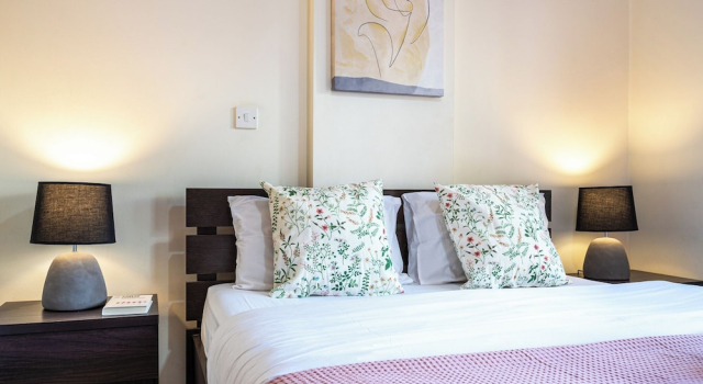 Freya 1-Bedroom Apt & Balcony in Larnaca, Book Hotel Larnaka Larnaca Region