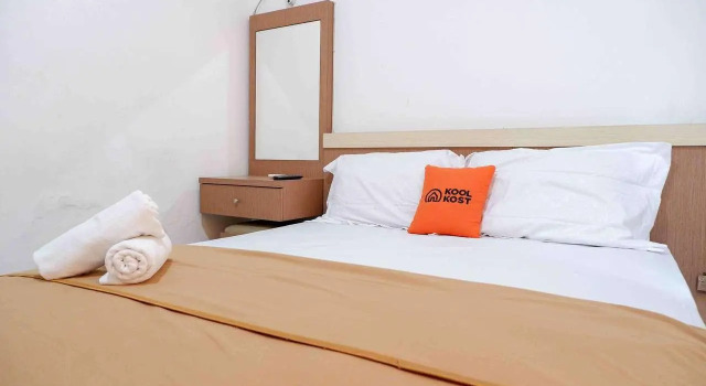 KoolKost near Sindu Kusuma Edupark 2 - Minimum Stay 30 Nights, Rezerwuj Hotel Sleman Yogyakarta Province