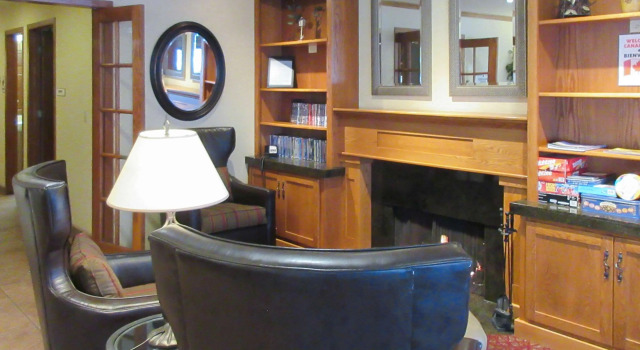 Quality Inn & Suites Detroit Lakes, Varaa Hotelli Hotellit Minnesota pysäköinnillä, Pysäköinti