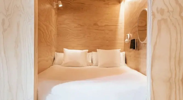 Кровать в общем номере Colo Colo Hostel Valencia - Single Private Beds