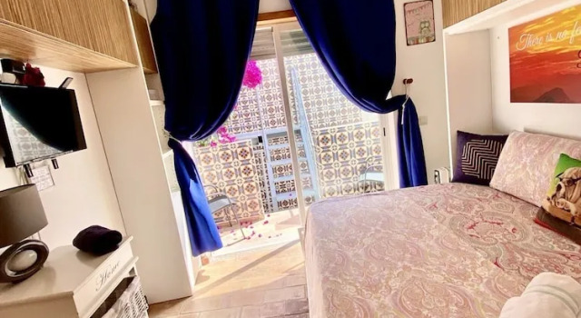 Двухместный номер Economy с балконом и с частичным видом на море Zenit Olhao B & B with sea view rooftop terrace