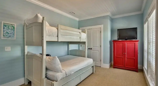 Peaceful Pelican 6 Bedroom Holiday Home by Five Star Properties, Book Feriehus Santa Rosa Beach Emerald Coast