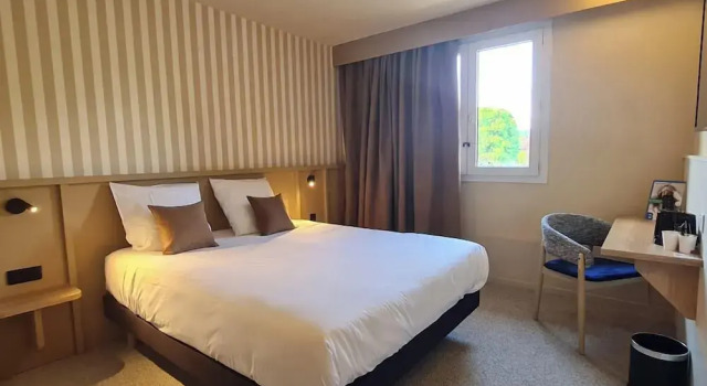 Номер Comfort Brit Hotel Confort Alençon