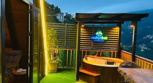 Бунгало Deluxe с балконом и с видом на горы Vadiyebak Suit Bungalov