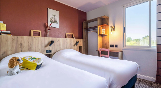 Greet Hôtel Castres Saix, Book Hotel 3-Star Hotels in Castres, 3*