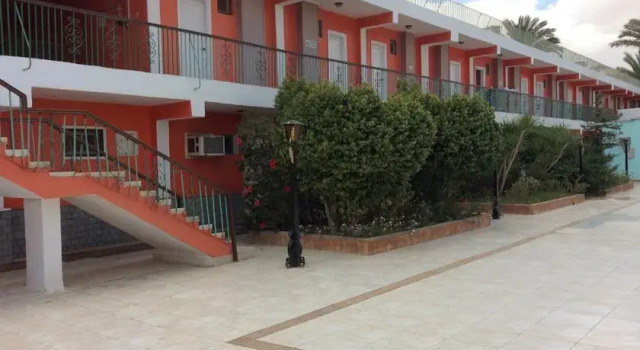 Summer Palace Hotel
