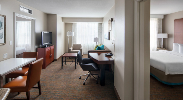 Люкс с 2 комнатами Residence Inn by Marriott Downtown Long Beach