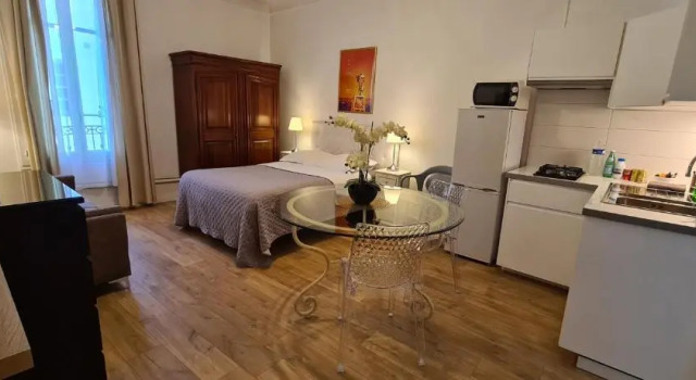 Студия Семейная SeaYouSoon Inn Cannes - Studios