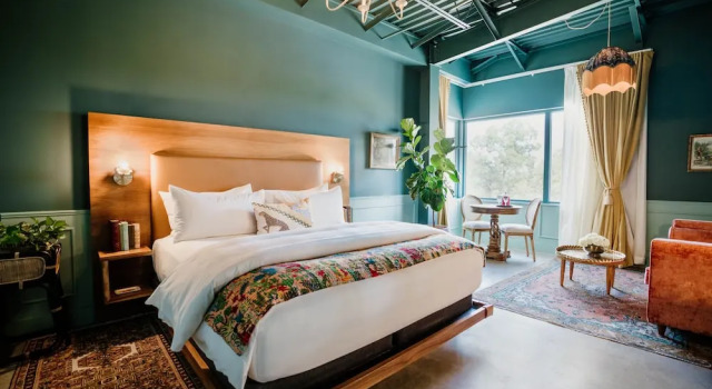 Полулюкс The Frances Modern Inn