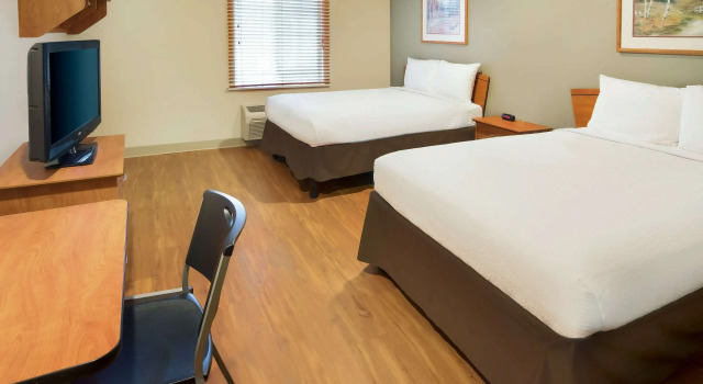 Четырёхместный номер Standard WoodSpring Suites Columbus NE I-270 Airport