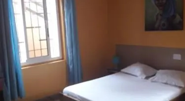 Hotel Restaurant La Pirogue, Book Hotel Libreville Gabon