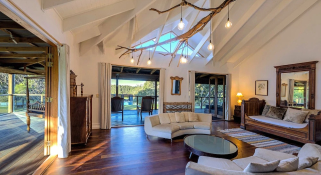 Tranquilo Beach House, Забронировать Дом для отпуска Вулгулга Coffs Coast, рядом с Oz Berries