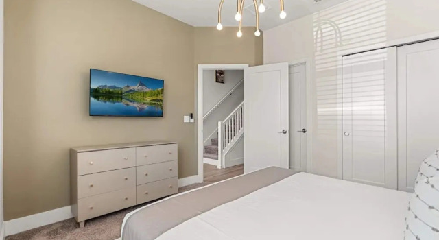 Коттедж Upstay Pristine 3BR Home With Private Pool BBQ