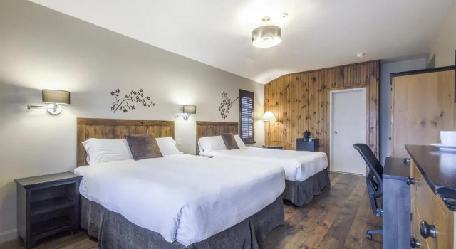 Четырёхместный номер Standard Auberge du Lac Taureau et Condos