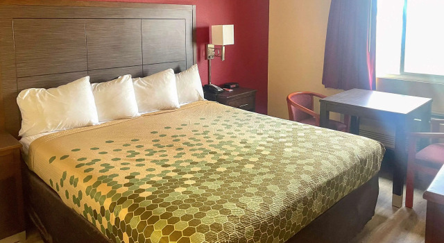 Двухместный номер Standard Econo Lodge Inn & Suites Corning Travel Center