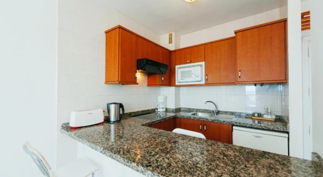 Улучшенные апартаменты с 2 комнатами Aparthotel Neptuno Costadeje
