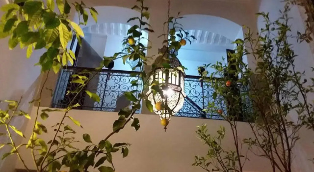 Emplacement N°1 ! RIAD ICA (EN EXCLUSIVITE), Забронировать Отель Отели Марракеш-Тенсифт-Эль-Хауз с парковкой, Парковка