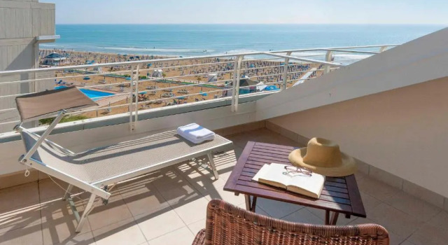 Двухместный номер Standard Мансарда с видом на море Hotel Mariver