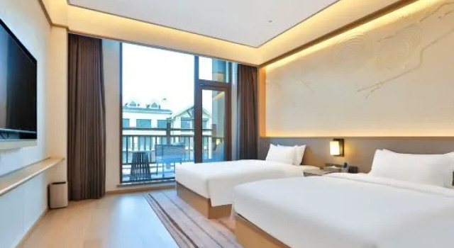 Люкс Premier Hyakumangoku Onsen Hotel
