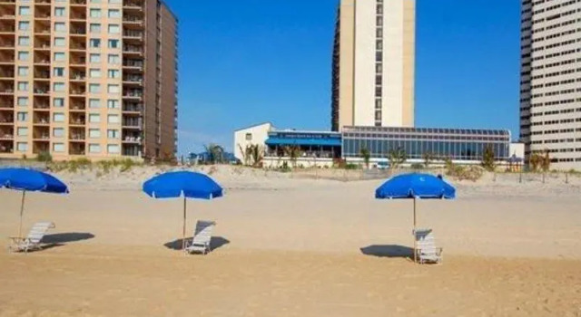 Кровать в общем номере Ashore Oceanfront Hotel, Ocean City, a Tribute Portfolio Hotel